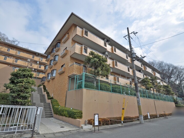 ライオンズマンション山科御陵