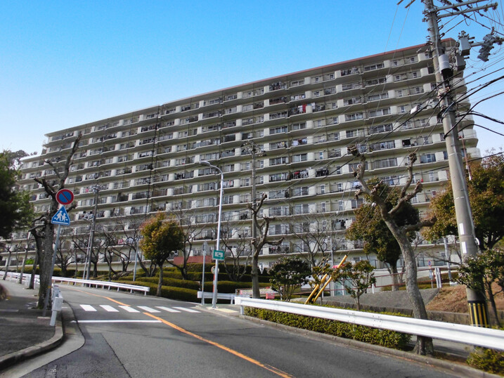 サンハイツ宝塚五月台Ｂ棟