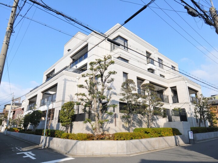 ブルク帝塚山