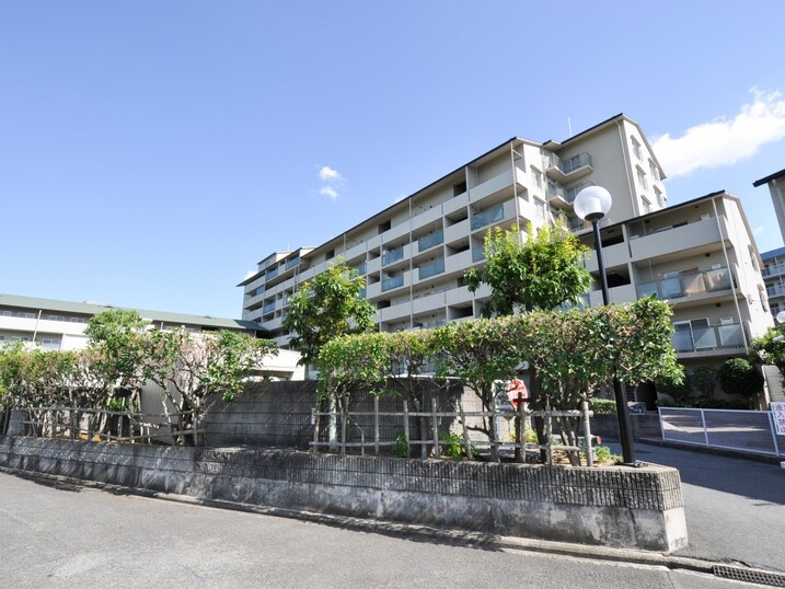 日商岩井千里桃山台マンション