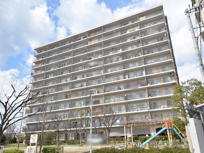 ファミール守口