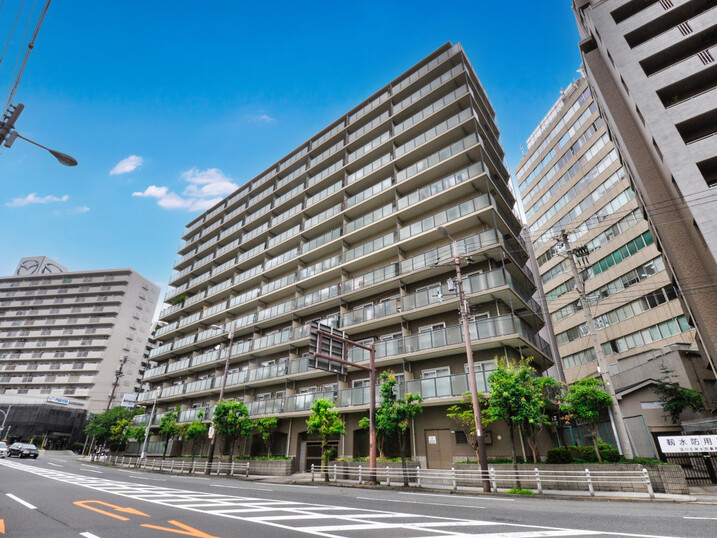 ファミール阿波座