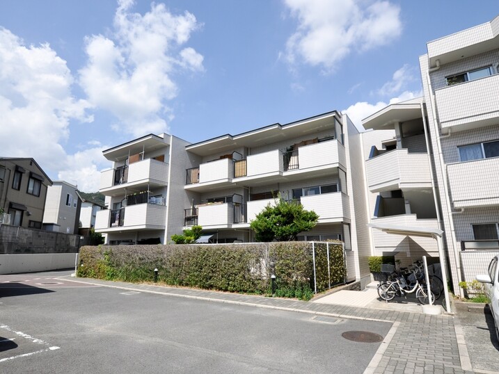 メゾンドール池田五月山東