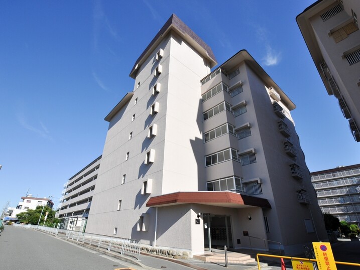 日商岩井箕面ハイツＢ棟