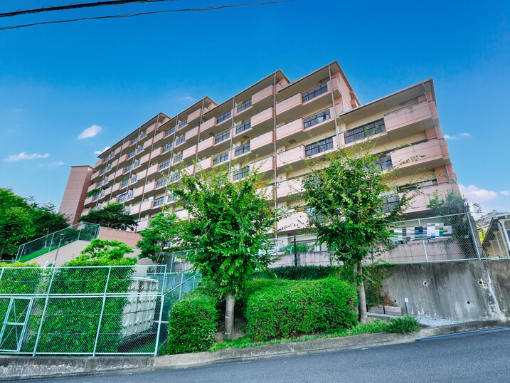 朝日プラザ高槻イーストヒルズ