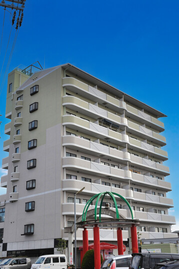 ファミーユ三田