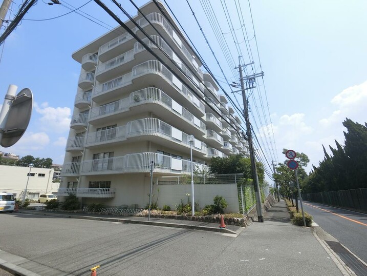 逆瀬川グリーンハイツＡ棟
