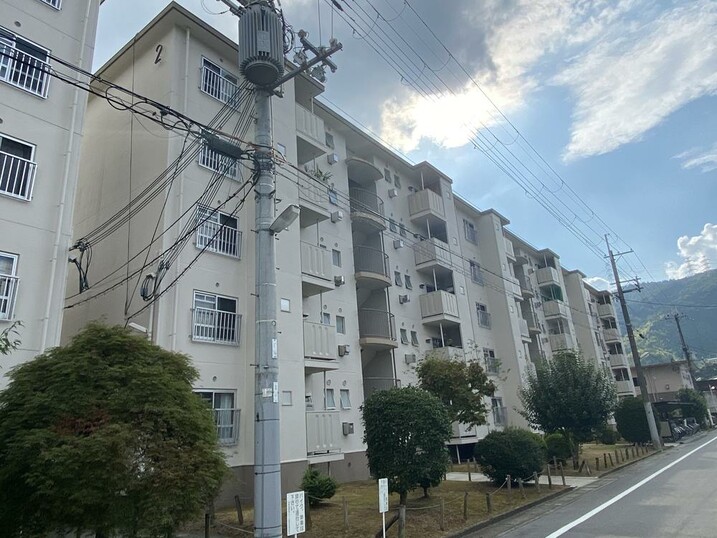 水無瀬青葉ハイツ２号棟