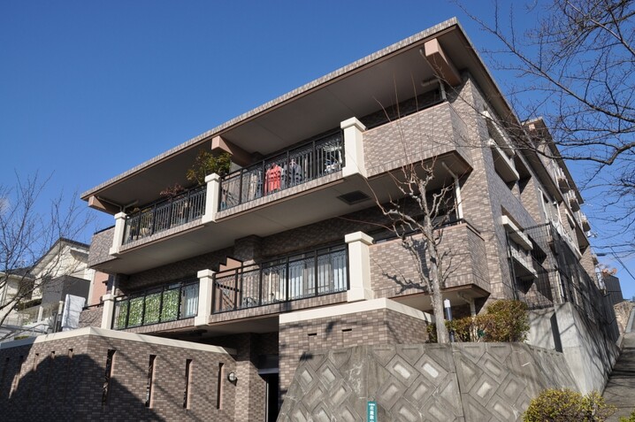 ワコーレ雲雀丘花屋敷