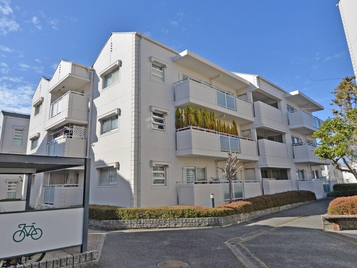ソリステ神戸藤原台１４号棟