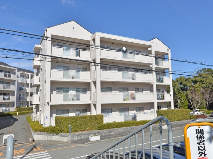 ソリステ神戸藤原台１７号棟