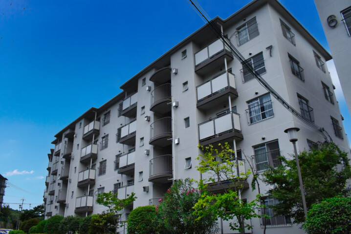 高槻塚原台ハイツ７号棟