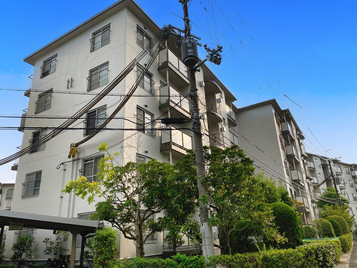 高槻塚原台ハイツ１１号棟