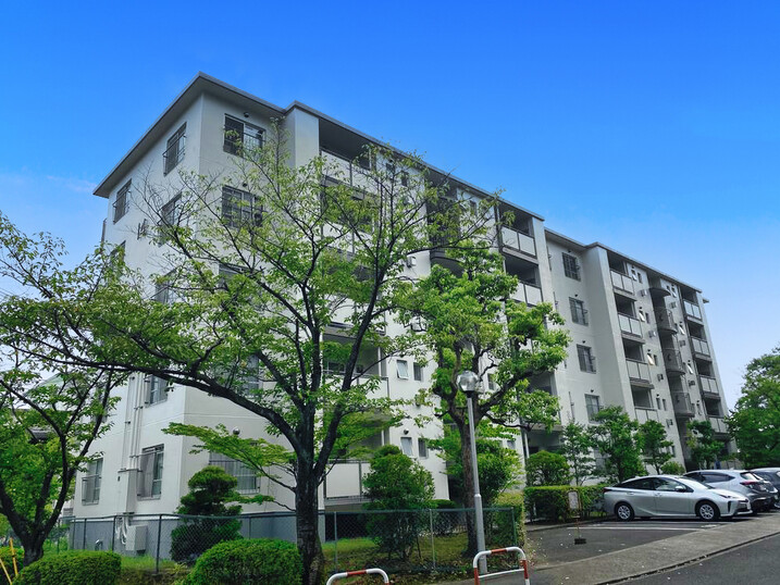 高槻塚原台ハイツ１４号棟