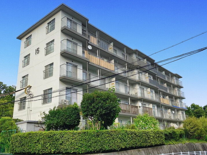 高槻塚原台ハイツ１５号棟