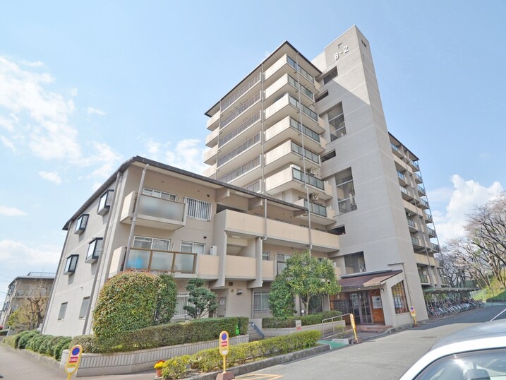 ユニライフ山崎２号棟