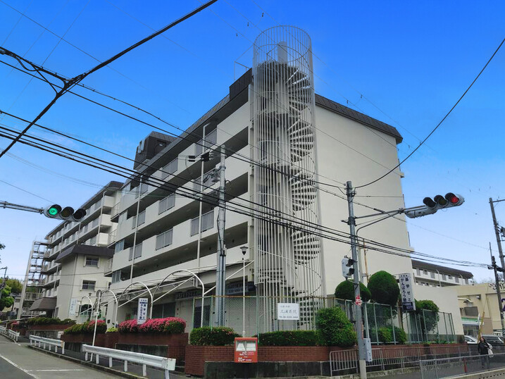 メゾンドール千里泉ヶ丘１号館