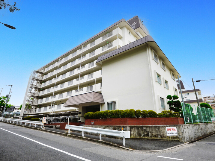 メゾンドール千里泉ヶ丘２号館