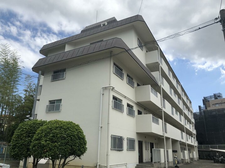 メゾンドール千里泉ヶ丘３号館