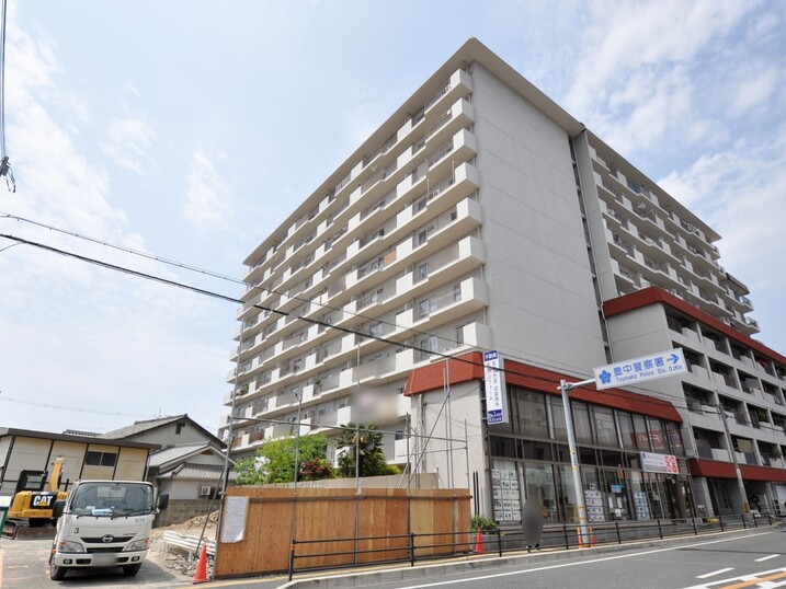 南桜塚ハイツ南棟