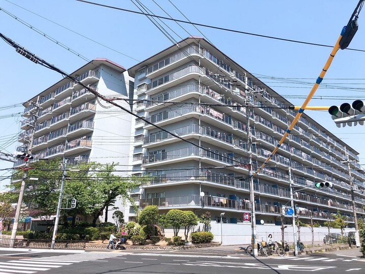 ローレルハイツ茨木１号棟