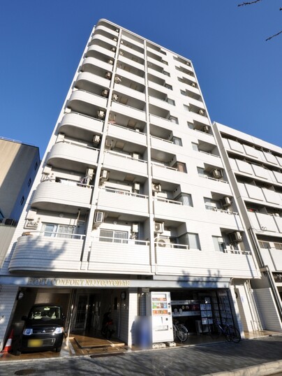 ホーユウコンフォルト二条城前