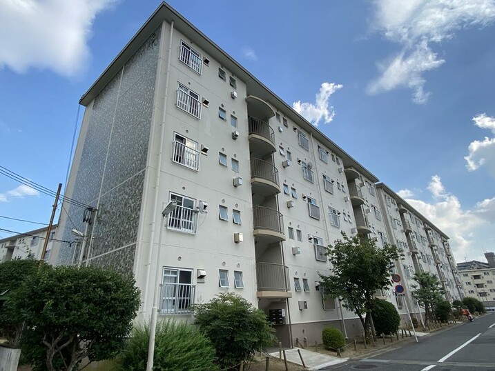 水無瀬青葉ハイツ１４号棟