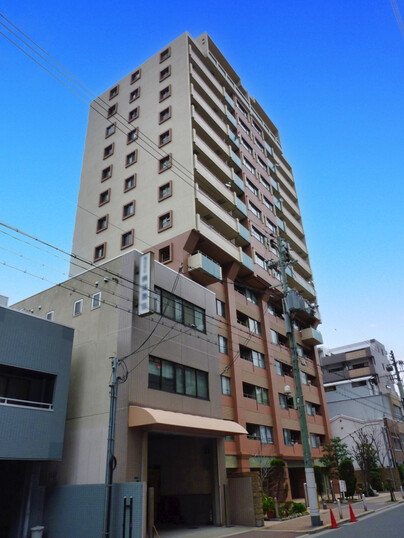 ファミール心斎橋イースト