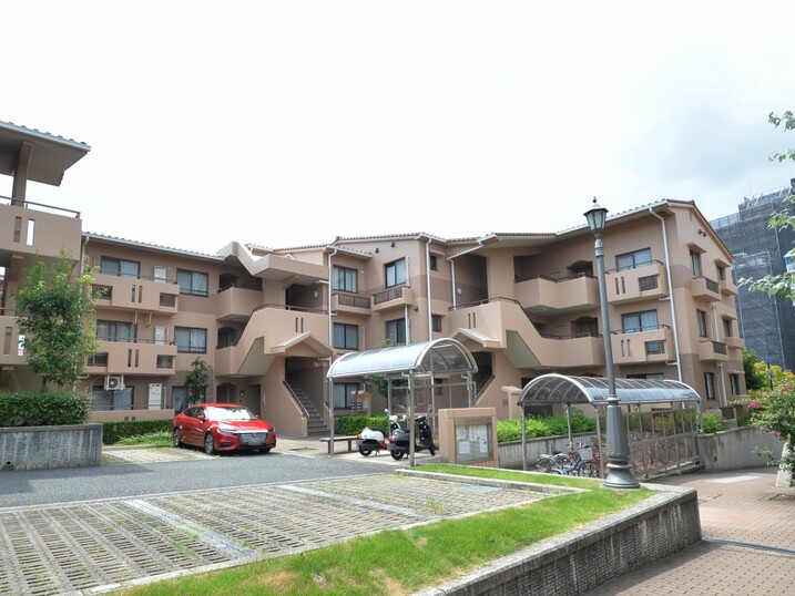 モンセーヌ西神南１５号棟