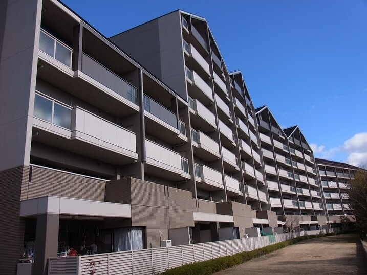 阪急ヒルズコート高槻６番館