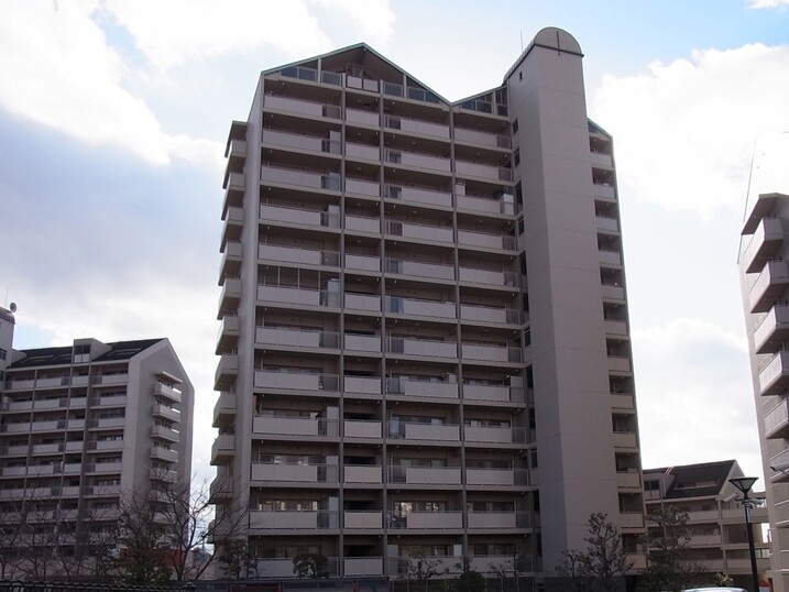 阪急ヒルズコート高槻４番館