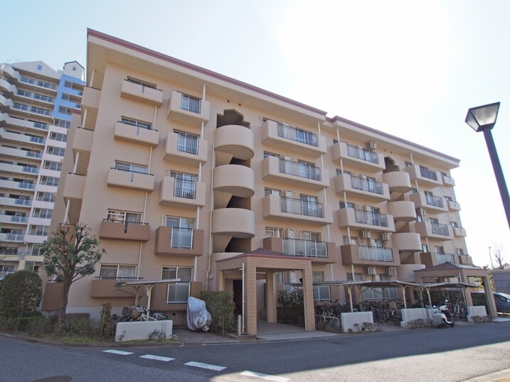 プラザ学園前４号棟