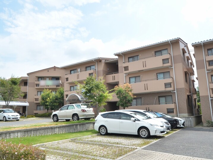 モンセーヌ西神南９号棟