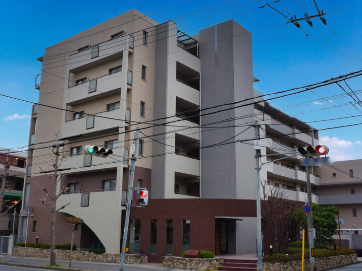 メゾン岡本南