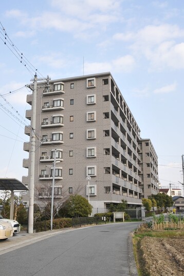 スペリオ狭山駅前