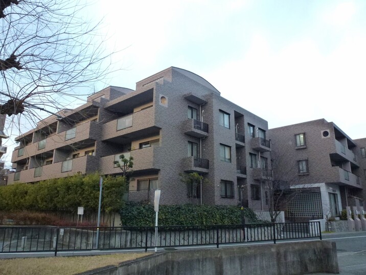 メゾン花屋敷東