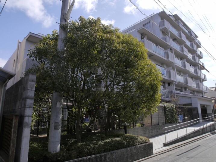 ペルル伏見桃山