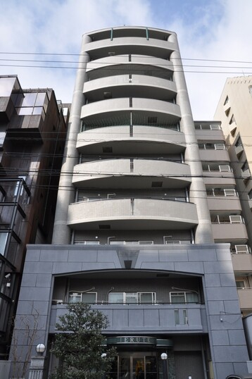 フィエルテ四条烏丸シュッド