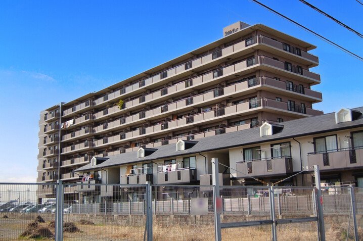 ブレドール向日町東