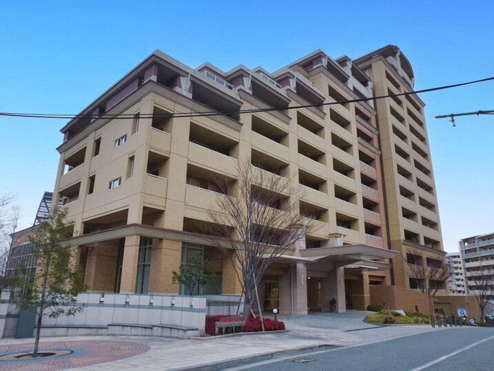 パークスクエア岡本