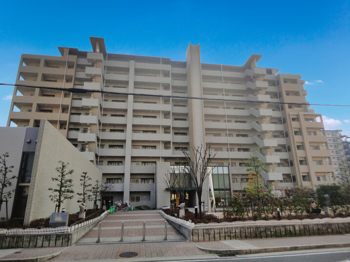 ロイヤルアーク香櫨園アルティミューラ