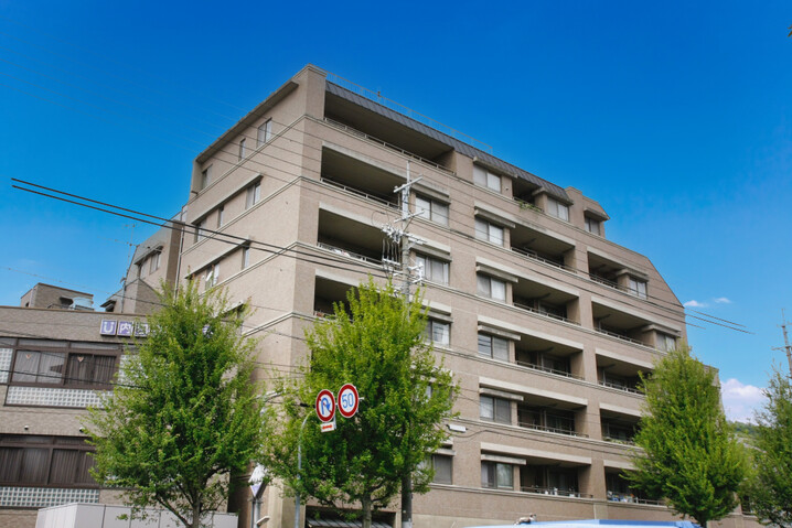 アルス衣笠・金閣寺道
