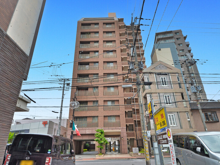 ディネス石山ベルサージュ