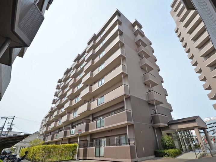 ローレルスクエア近鉄吉田３番館