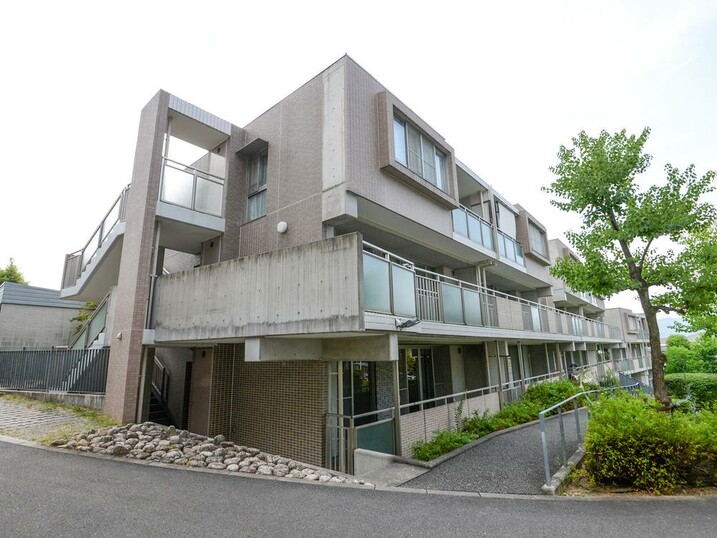 ローレルスクエア豊中緑丘８番館