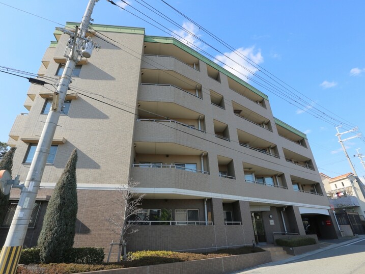 ジオ甲東園ネクサス