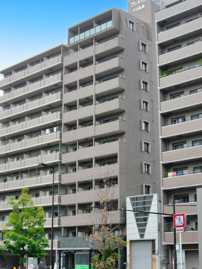 プレサンス千日前通