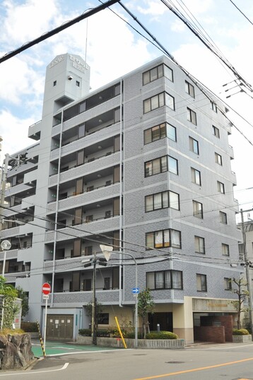 セザール難波西