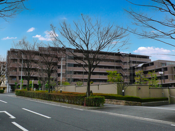 藤和緑地公園ホームズ