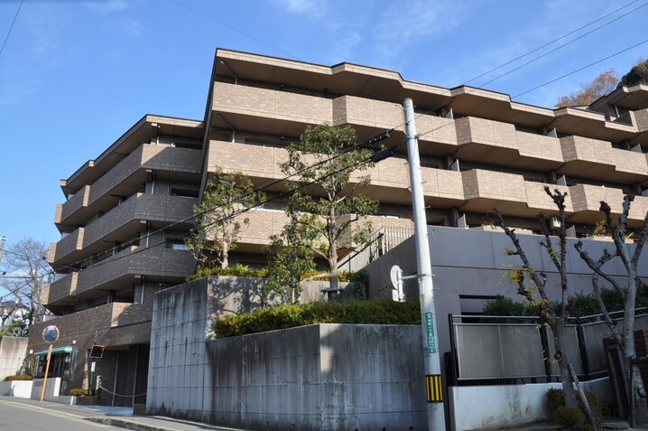 イトーピア高槻天神町